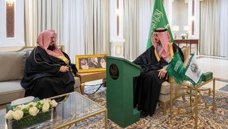 الأمير فيصل يطلق حملة جسر الأمل