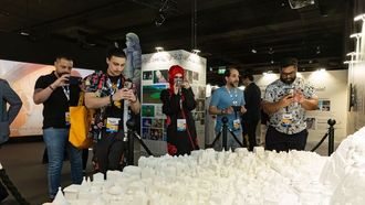 افتتاح معرض ناروتو في دبي