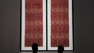 عرض الأغطية الداخلية للكعبة المشرفة