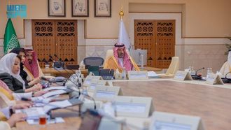 الأمير فيصل بن سلمان يترأس اجتماع المؤسسة