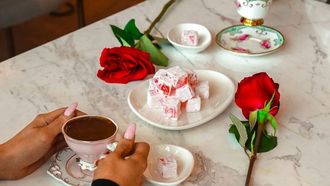 احتفال عيد الأم في مطعم أفلو