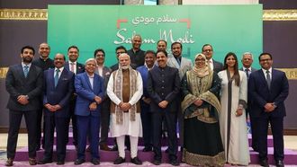 Alisha Moopen Meets PM Modi In Jeddah
