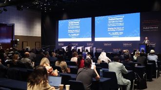دبي ديرما 2025 يوقع صفقات بقيمة 2.5 مليار درهم