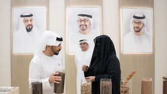 حمدان بن زايد يشيد بالجهود المبتكرة في مجال الغذاء