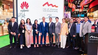 هواوي تعزز رؤية رأس الخيمة السياحية