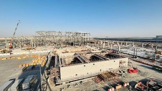 تقدم في أكبر مصنع لإعادة تدوير الألمنيوم في الإمارات العربية المتحدة