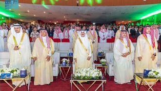 Governor Hosts Asian Physics Olympiad Closing Ceremony