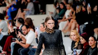 أسبوع الموضة في دبي يعود لربيع وصيف 2026