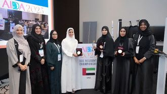 فريق إماراتي يفوز بمسابقة الأمراض الجلدية