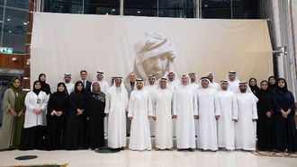 حمدان بن زايد يزور الأرشيف والمكتبة الوطنية