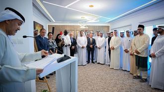 الاحتفال بالسلام مع اللجنة العليا