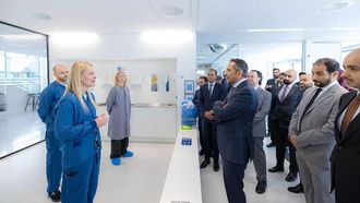 وزير يستكشف الابتكارات في الدنمارك