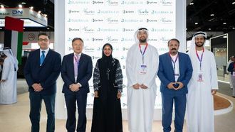 جامعة خليفة تتعاون مع شركة إنفيشن في مشروع الذكاء الاصطناعي