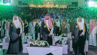 جامعة الملك فيصل تحتفل بتخريج طلابها