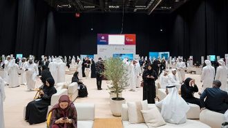 معرض التوظيف في الإمارات يجذب آلاف المتقدمين