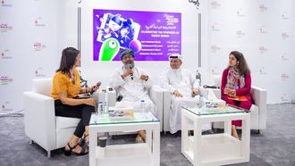 يناقش الكتاب رحلة النشر الذاتي التمكينية