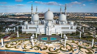 إصدارات جديدة من مركز جامع الشيخ زايد الكبير