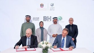الإمارات العربية المتحدة توقع اتفاقية تصنيع البنية التحتية للسيارات الكهربائية