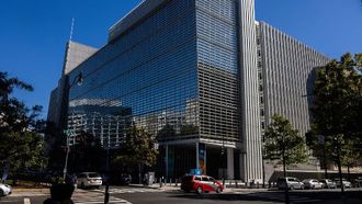 أضعف نمو للاقتصاد العالمي منذ عام 2008