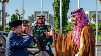 Crown Prince Meets Indonesia’s President In Jeddah