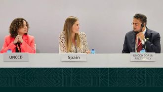 السعودية تشجع على إيجاد حلول لأزمات الجفاف