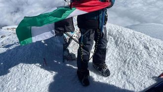 Fatima Al Awadhi Summits Mount Elbrus