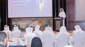 الإمارات تطلق المرحلة الثانية من مشروعها الاقتصادي