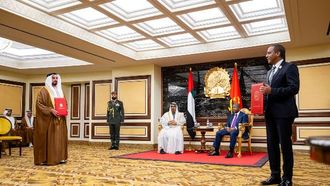 الإمارات وأنجولا توقعان اتفاقية شراكة اقتصادية