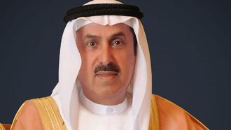 صقر غباش يحتفل بإنجازات المرأة الإماراتية