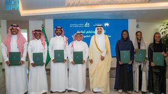 الوزير الراجحي يرحب بالمشاركين في برنامج الإخاء