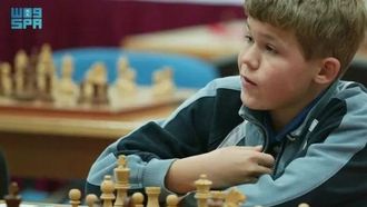 كارلسن يحقق الفوز في بطولة الشطرنج الإلكترونية