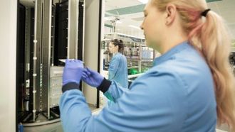 الشيخة جواهر القاسمي تدعم أبحاث السرطان