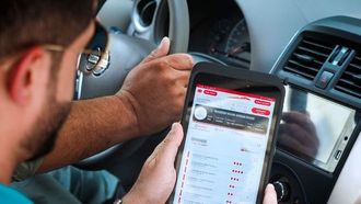 هيئة الطرق والمواصلات في دبي تطلق منصة تدريب لتدريب السائقين