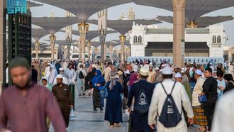Umrah Pilgrims Arrive In Madinah Smoothly