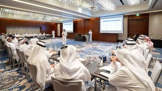 لجنة أبوظبي تراجع اللوائح البترولية