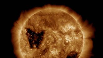 AI Model Enhances Solar Wind Forecasting Accuracy