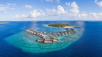 Reasons To Escape Winter For The Maldives