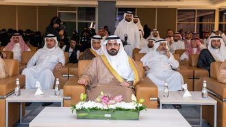 نائب محافظ الأحساء يكرم رواد الهاكاثون