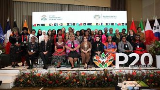 الإمارات العربية المتحدة تدعو إلى المساواة بين الجنسين في قمة مجموعة العشرين