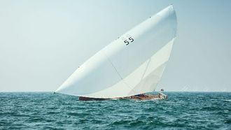 سباق أريلا للمراكب الشراعية بطول 60 قدم يقام في أبوظبي
