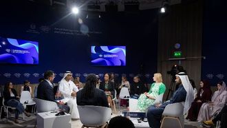 المجالس المستقبلية تعالج تحديات توسع الذكاء الاصطناعي