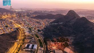 Discover Hira Cave~~s Cultural Significance