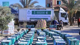 توزيع مساعدات من مركز الملك سلمان للإغاثة في غزة