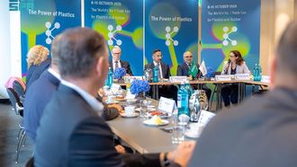 Saudi Minister Promotes Chemical Sector Investment