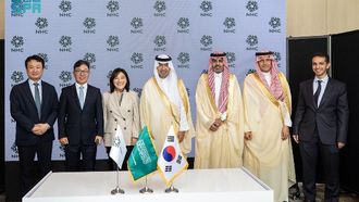 Al-Hogail~~s Visit To Korea Boosts Housing Supply