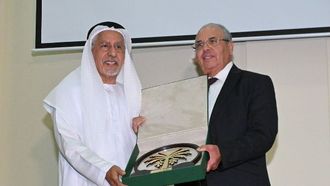 الإمارات تفوز بجائزة أفضل جناح في مهرجان النخيل والتمور