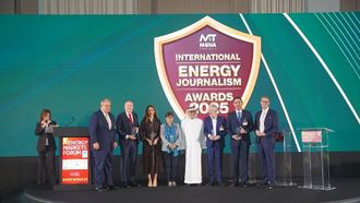 تكريم الفائزين بجوائز الصحافة العالمية في مجال الطاقة