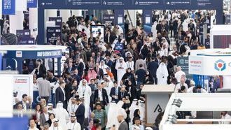 أديبك 2025 يشهد صفقات بقيمة 46 مليار دولار أمريكي