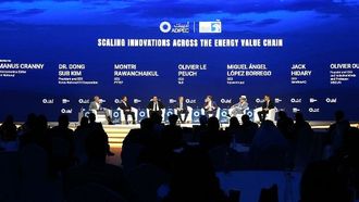 الذكاء الاصطناعي يُحرك الحوار في أديبك 2025