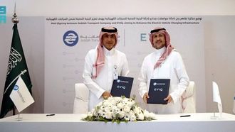 شركة جدة للنقل توقع مذكرة تفاهم مع شركة إيفيك